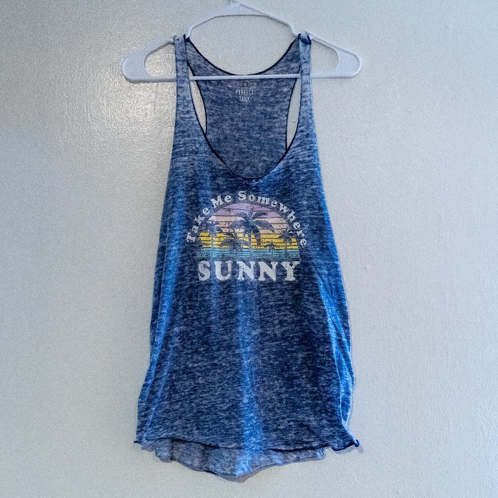 ☀️🌈 $5 bundle with any other item! PERFECT tank!